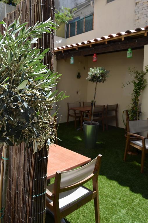 Hotel Les Corps Saints Avignon Exterior photo