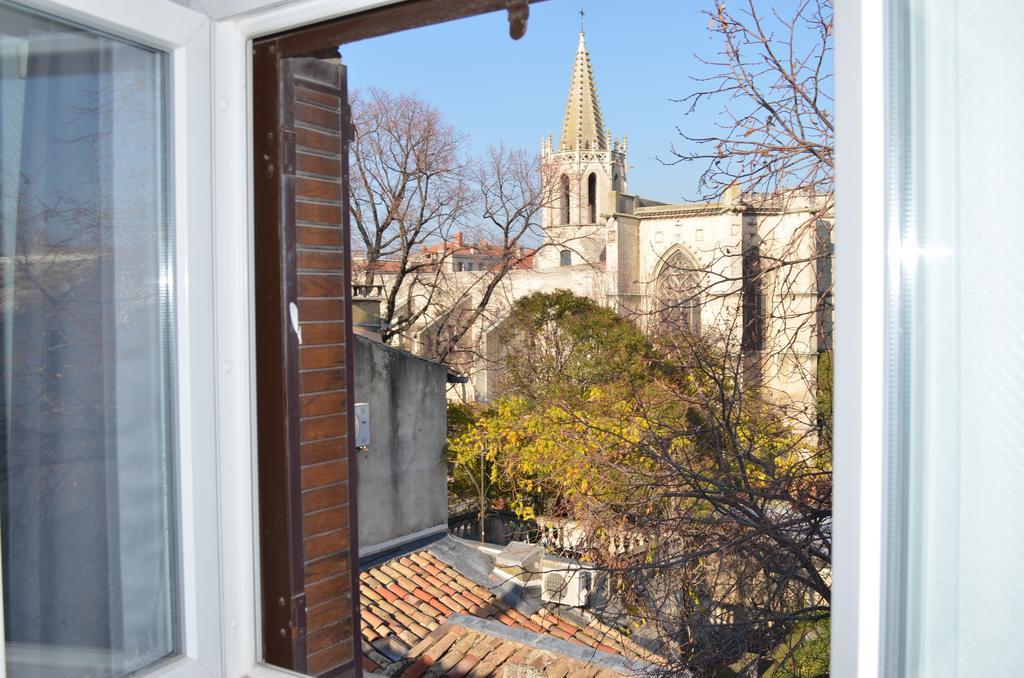 Hotel Les Corps Saints Avignon Exterior photo